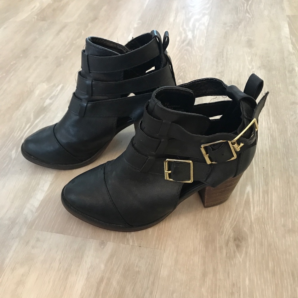Short black buckle booties